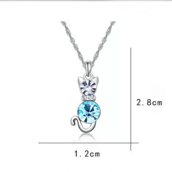 New Kitty Cat Charm Green Crystal Silver Necklace. - Picture 2 of 2